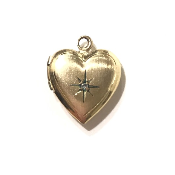Jewelry - 14K Gold Heart Compass Locket Charm